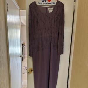 Women’s cocktail dress. My mother wore this once.